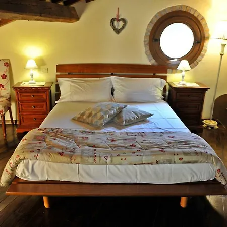 بيت للعطل Casa Vacanze Michelangelo أريتسو